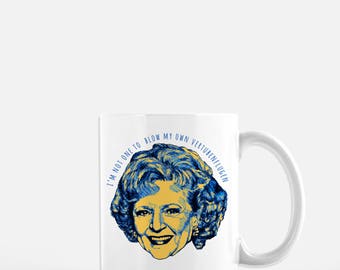 Rose Golden Girls Coffee Mug // Rose Nylund // Blanche Sophia Rose Dorothy // Thank you for being a friend // Coffee Cup // Betty White