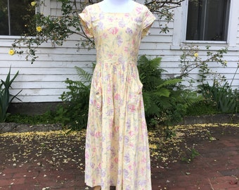 Laura Ashley Yellow 1980s Sundress with Pockets and Open Back Cutout Cap Sleeves Medium/Large