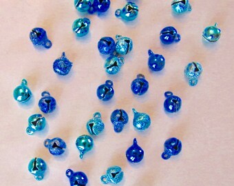 Set of 32 blue bells (matte & glossy) - China