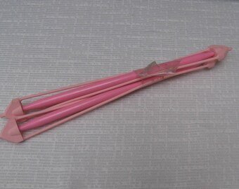 Knitting Stitch Counters / Knitting Place Holders / Pink Plastic Knitting Needles / Knitting Stitching Tools / Gift for Knitters / Set of 2
