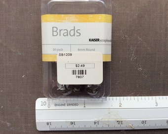 8mm round brads (Classic)