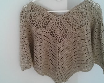 Poncho hand made crochet, light brown wool