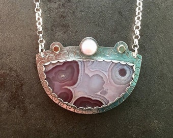 25% Off Agua Nueva Agate Pink Peruvian Opal Cabochons 14K Gold Sterling Silver Metalwork Necklace Pendant