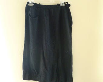 Vintage black skirt, side zipper, kick pleat, button closure, Size 2/4