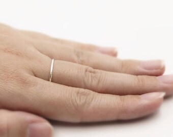 Tiny Sterling Silver Tiny Stack Ring, 1mm Width Sterling Silver Thin Ring, Stackable 925 Sterling Silver Band Ring, Midi Ring, Pinky Ring