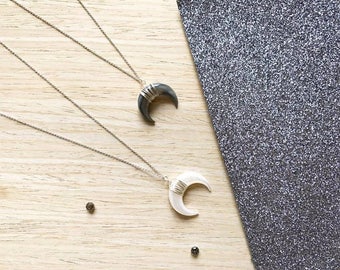 Horn half moon necklace in 925 Silver / / Silver / Black Pearl / White Pearl / / Crescent Moon pendant / / Jewel for her / Gift / /.