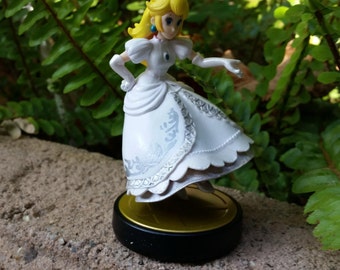 peach wedding dress amiibo