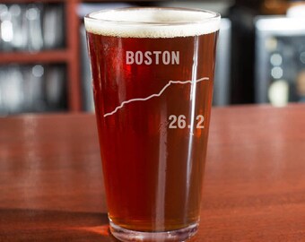 Marathon Beer Glass, Boston Marathon, 26.2 Beer Glass, Marathon Gift, Runner Beer Glass, Boston, Marathon Glass, Marathon Finisher