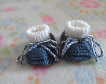 TRICOTES baby BOOTIES size 3 months