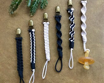 Macrame Pacifier Clip - Black / White Cotton Rope - Monochrome Stylish Toy Clip / Teether Clip / Binky Clip / Soother Clip - Boho Baby Gift