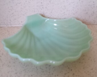 Anchor Hocking Jadite Shell Dish