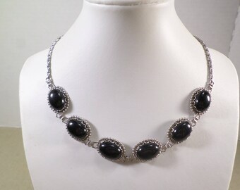 Beautiful Vintage Silver Tone Black Cabochon Choker Necklace DL# 4472