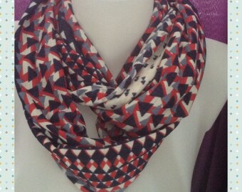 Snood, season, red and blue geometric print