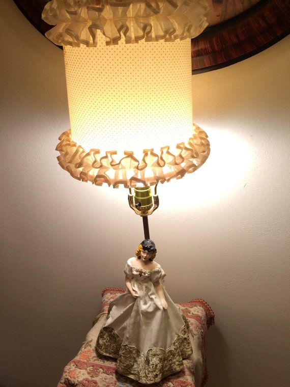 Vintage 50s Chalkware Lady Mid Century Bedroom Lamp Deco Gift