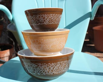 1978 - 1983 Pyrex Woodland Brown 403, 402 and 401 Nesting Mixing Bowls - Almost a Full Set - Very Good Condition