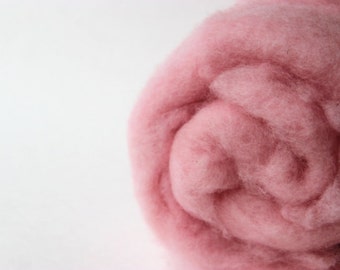 Needle felting wool, 1 oz, powder - soft pink. Maori wool blend of coopworth and corriedale. Needle felting supplies. Newborn photo prop.