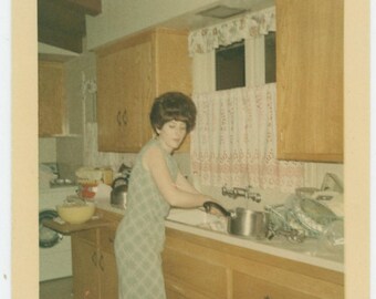 Vintage Snapshot Photo: In the Kitchen, 1966 (710613)