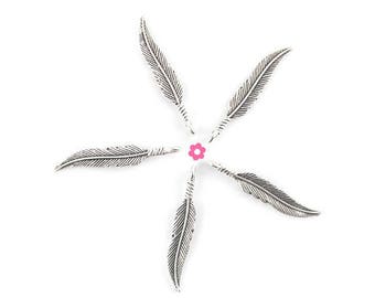 x 10 (270D) 7x37mm silver feather charm