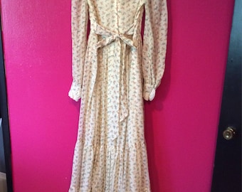 Vintage 1970's Gunne Sax floor length dress