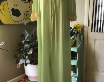 Stunning Mid Century Robe/Nightgown/Dressing Gown-