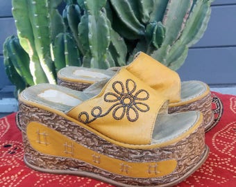 SOLD not for sale Deelight-ful vintage 90's embroidered leather platforms with faux cork heel size 7