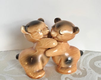 Vintage Bear Hug Salt & Pepper Shakers w/ Corks Retro Hugging Teddy Bears Van Tellingen Mid Century Kitchen Decor Collectibles Collection
