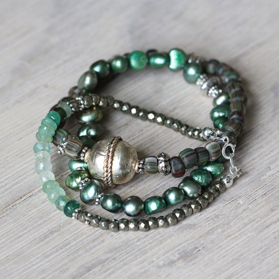 Gemstone Stacking Bracelets - Pearl & Emerald Bracelet Set