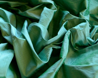 Iridescent Pigment Green Dupioni Silk, 100% Silk Fabric, 44" Wide, By The Yard (S-168)