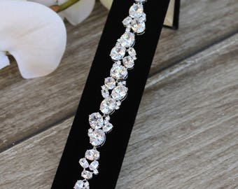 FAST SHIPPING!! Beautiful Zirconia Bracelet, Bridal Bracelet, Maid of Honor Bracelet, Bridesmaid Bracelet, Sweet 16 Bracelet, Quinceañera