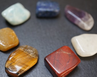 SALE - Set of 7 Genuine Untreated Gemstone Quality Chakra Stones for Meditation Positive Energy - approx. 1/2 - 3/4 inch - 1 set
