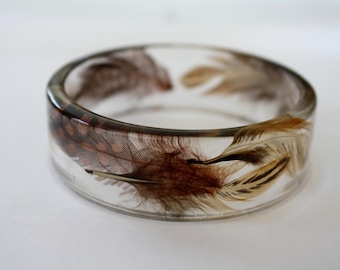 Feather bracelet, resin and feathers bracelet, resin bracelet, nature bracelet, feather bangle, feather bracelet, made in Canada