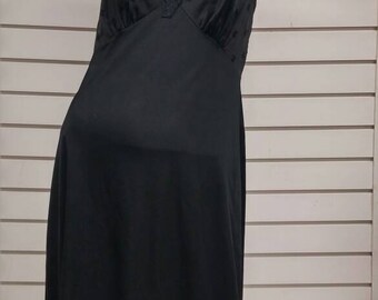 Black Vintage Nylon Full Slip Kayser Size 332 # 771