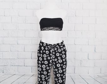 Vintage Black Daisy Low Waist Pants