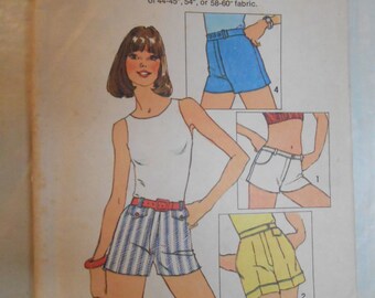 Vintage PATTERN Simplicity 6946 Juniors and Misses' One-Yard-Shorts Size 12 Waist 26 1/2"