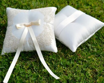 Wedding pillow, ring pillow, ring bearer pillow, embroidery, silk