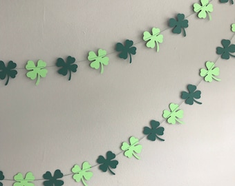 St Patrick's Day shamrock garland - Lucky clover garland - Green clover garland - Home decor - Handmade garland - Celebration accessories
