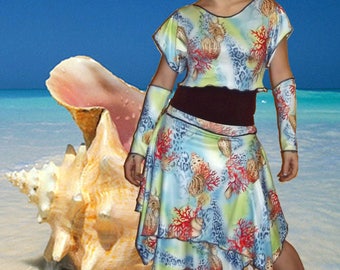 EnsembleTop short tank top, sleeves and skirt "Shells"...
