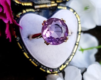 Vintage 1965 9ct Yellow Gold Statement Claw Set Purple Amethyst Ring / Size N