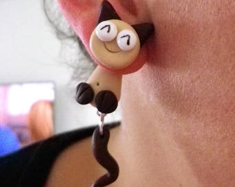 cute Siamese cat earrings that runs through the ear eyes funny