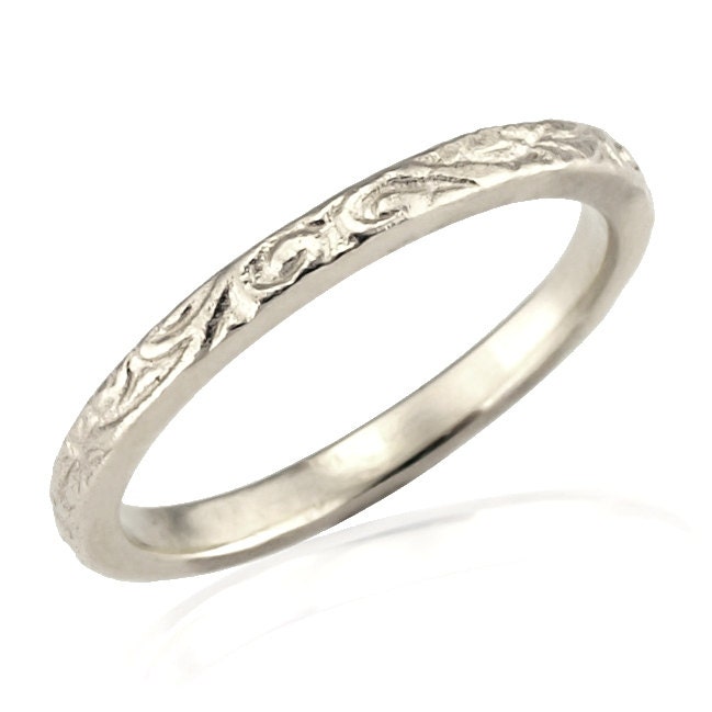 14k Gold Classic Floral Engraved Wedding Band