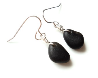 Seaham Sea Glass hook earrings of Black drops suspended from Sterling Silver hooks - E1790 - from Seaham, UK