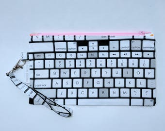 Apple Keyboard Wristlet - Pink Zipper