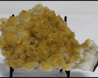 Citrine Crystal Geode Gifts for Home Trendy Office Decor Birthday Gifts Metaphysical Chakra Stone Reiki Crystal Meditation Stone