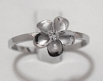 Plumeria Ring, Flower of Hawaii Ring, Sterling Silver Hawaiian Plumeria CZ Ring, Hawaiian Jewelry, Hawaiian Ring, R1037