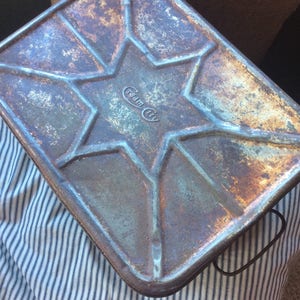 OLD RUSTY BOX vintage metal industrial rusty milk dairy container, garden, office, display, storage