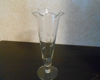 1940's Vintage Etched & Fluted Flower Vase