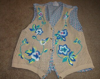 Size Small Vintage sweater 38 in bust 22 in length-sweater-ugly sweater- sweater- ugly christmas sweater--