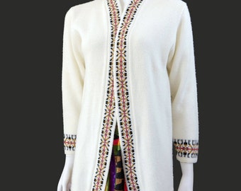 Vintage 80s Jersild White Acrylic Cardigan // Nordic Pattern Cardigan Sweater //