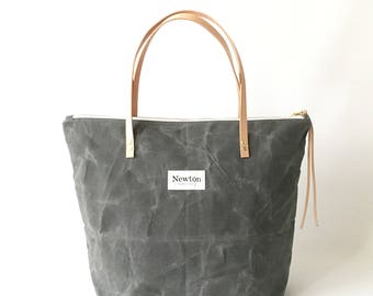 GRAPHITE / waxed canvas zip tote