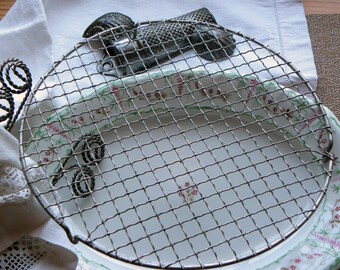 Antique French Rare Larger Size 10 1/8" Round Wire Ware Cooling Pastry Icing Rack Wrapped Crimped Wires No Rust or Baked on Blackened Grease